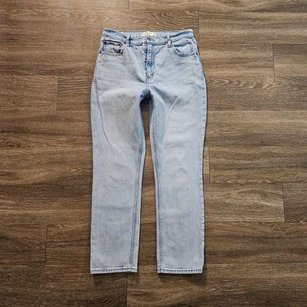 Abercrombie & Fitch The 90/ Slim Straight Ultra High Rise Jeans 31/12 Short - Picture 11 of 15